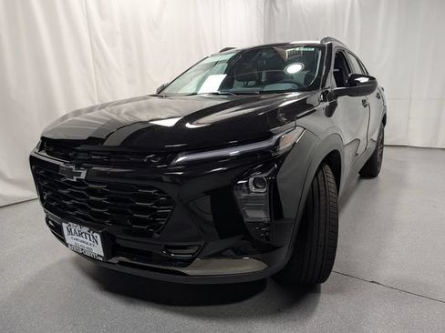 New 2026 Chevrolet Trax ACTIV w/ Sunroof Package FWD image 6