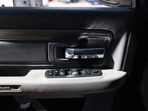 Used 2018 RAM 1500 Big Horn AWD/4WD image 46