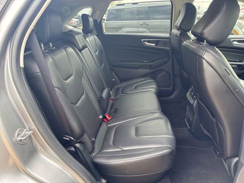 Certified 2020 Ford Edge Titanium image 10