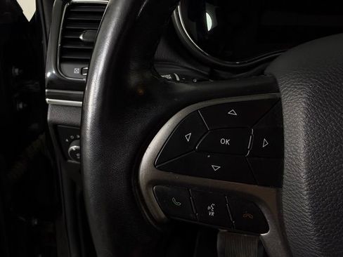 Used 2021 Jeep Grand Cherokee Limited AWD/4WD image 18
