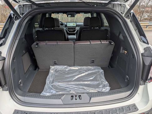 New 2026 Ford Explorer Platinum w/ LUX Leather Package image 7