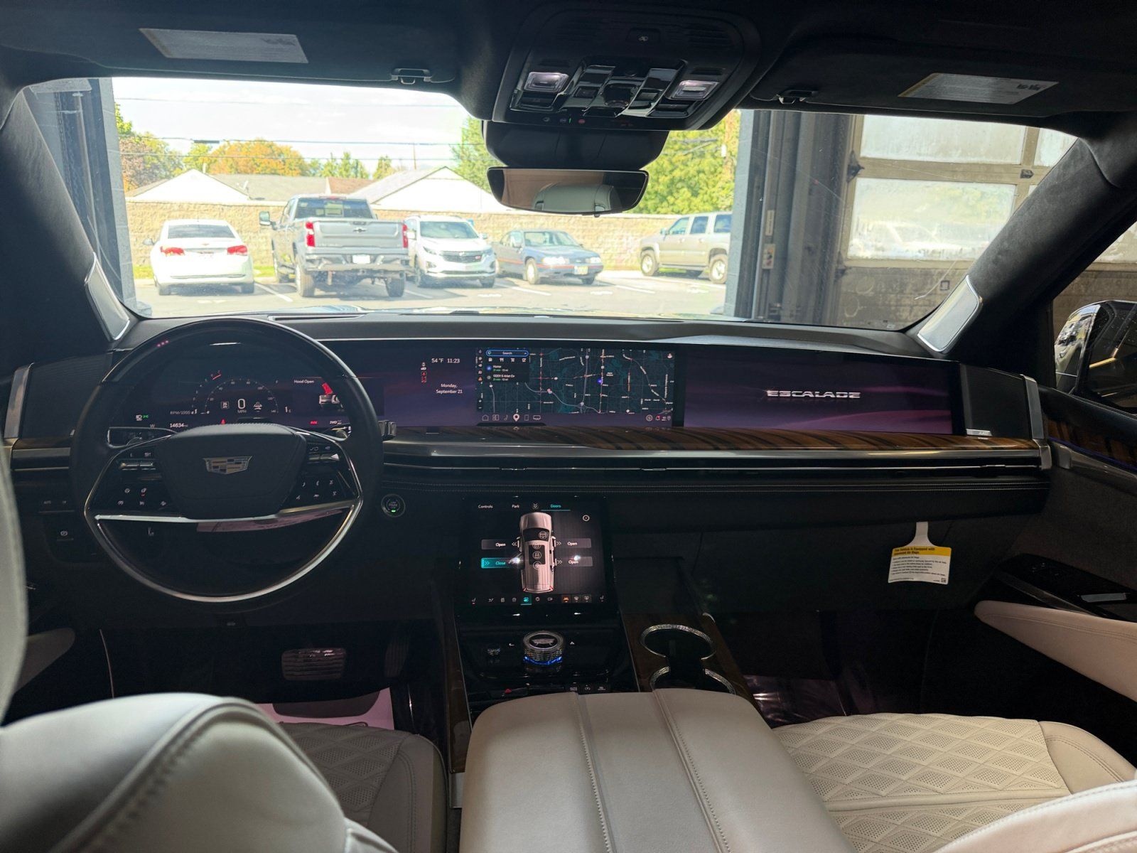 Used 2025 Cadillac Escalade Sport Platinum AWD/4WD image 20
