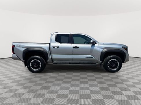 Used 2024 Toyota Tacoma TRD Off-Road AWD/4WD image 8