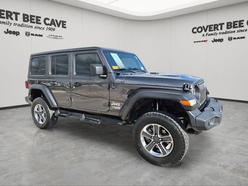 Used 2019 Jeep Wrangler Unlimited Sport S image 1