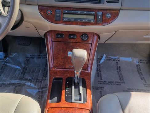 Used 2006 Toyota Camry XLE FWD image 13