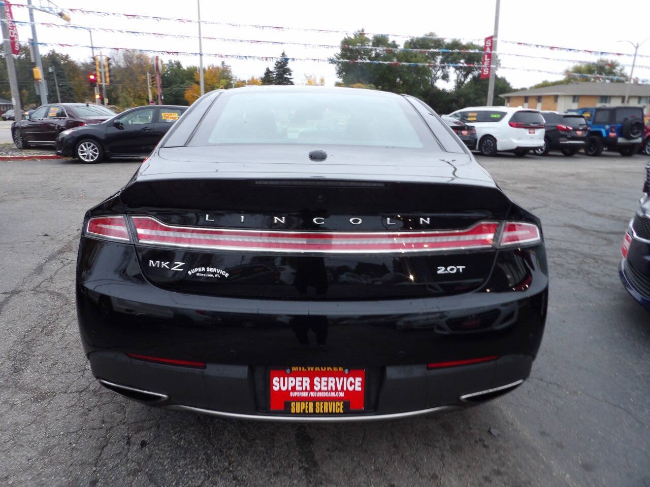 Used 2017 Lincoln MKZ Reserve w/ Technology Package FWD image 8