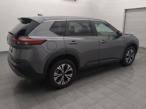 Used 2022 Nissan Rogue SV image 10