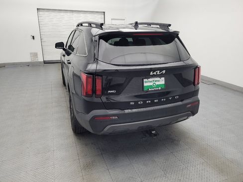 Used 2022 Kia Sorento S AWD/4WD image 6