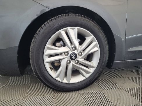 Used 2020 Hyundai Elantra Value Edition w/ Cargo Package (C1) FWD image 31
