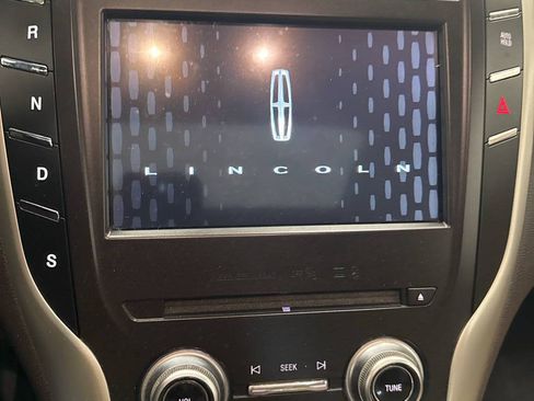 Used 2018 Lincoln MKC Reserve w/ Lincoln MKC Climate Package AWD/4WD image 35