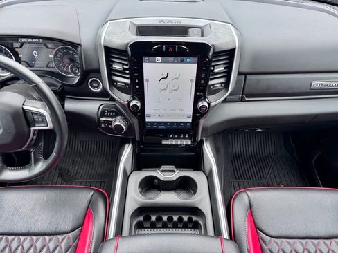 Used 2022 RAM 1500 Big Horn AWD/4WD image 12