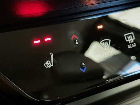 New 2026 Nissan Kicks SR w/ Cold Weather Package image 20