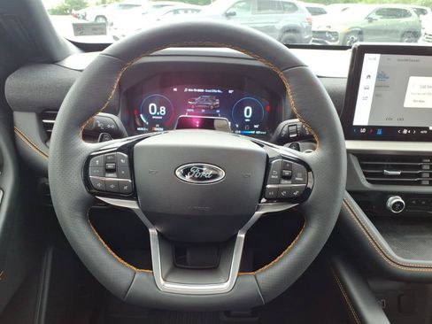Used 2026 Ford Explorer Tremor w/ Tremor Ultimate Package AWD/4WD image 8