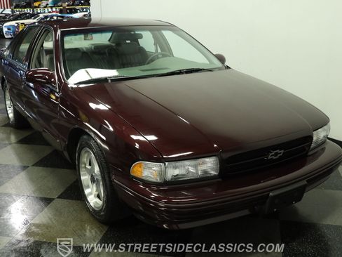 Used 1996 Chevrolet Impala SS RWD image 15