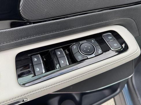 New 2026 Lincoln Aviator AWD image 19