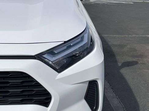 Used 2025 Toyota RAV4 XLE w/ Convenience Package image 13