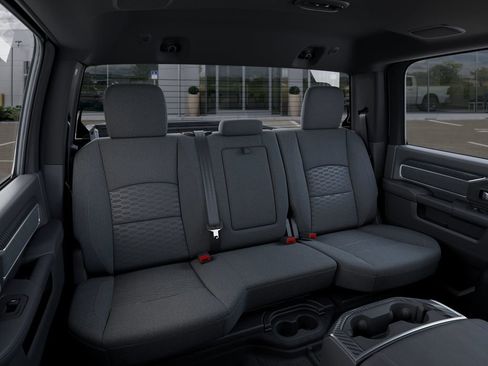 New 2026 RAM 2500 Big Horn AWD/4WD image 15