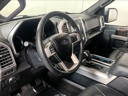 Used 2016 Ford F150 Platinum w/ Equipment Group 701A Luxury image 13