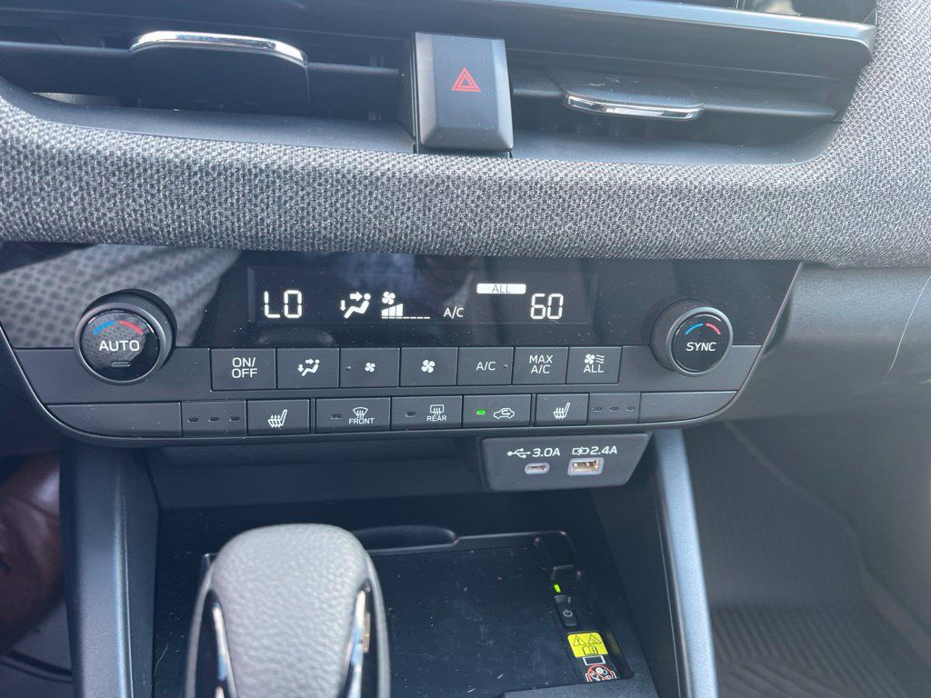 Used 2026 Subaru Outback Limited XT AWD/4WD image 16