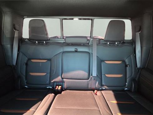 Used 2023 GMC Sierra 1500 AT4 w/ AT4 Premium Package image 15