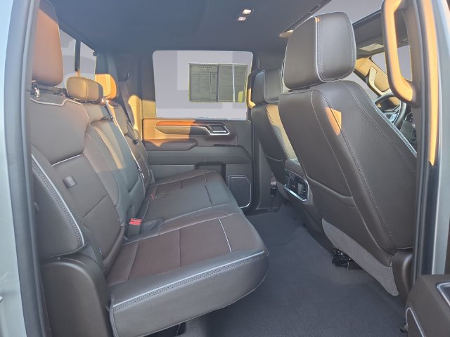 Used 2024 GMC Sierra 2500 Denali w/ Denali Reserve Package AWD/4WD image 18