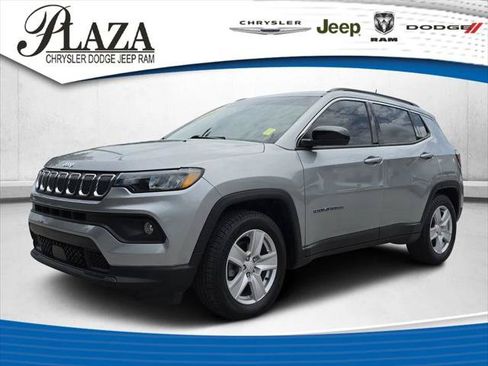 Certified 2022 Jeep Compass Latitude w/ Convenience Group FWD image 1