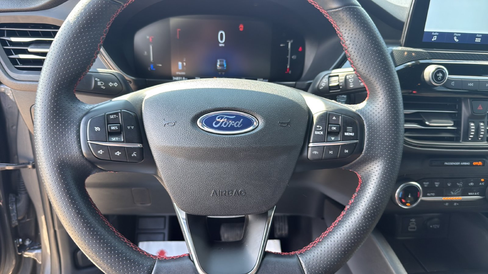 Used 2025 Ford Escape ST-Line FWD image 14