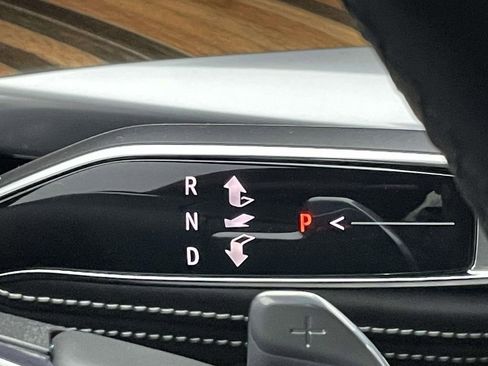 Certified 2025 Cadillac Escalade ESV Sport Platinum image 30