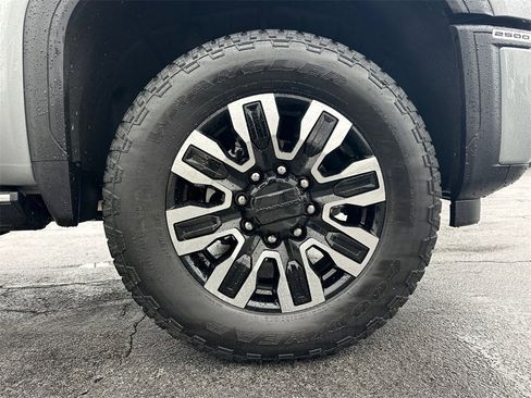 Used 2026 GMC Sierra 2500 Denali Ultimate image 13