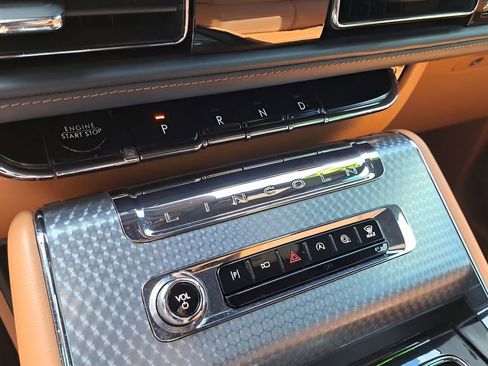 Used 2025 Lincoln Aviator Black Label w/ Jet Appearance Package image 23