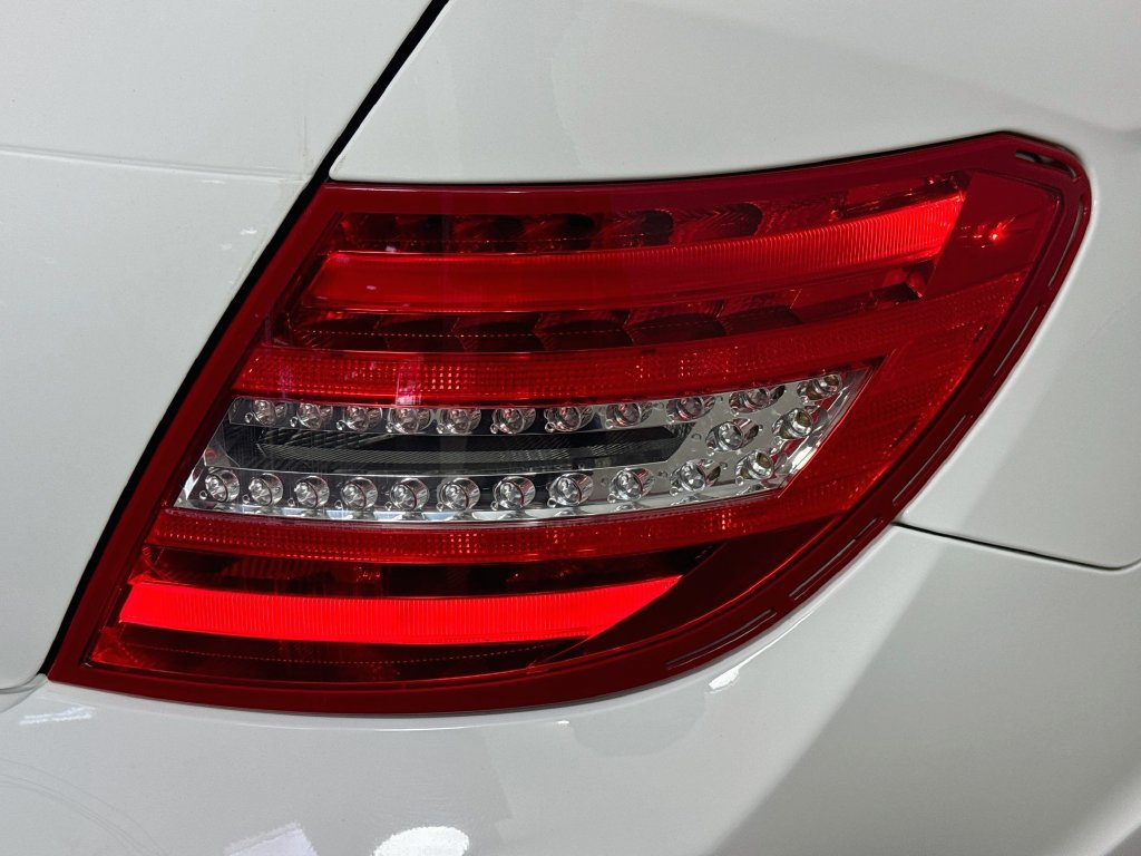 Used 2014 Mercedes-Benz C 250 Sedan image 32