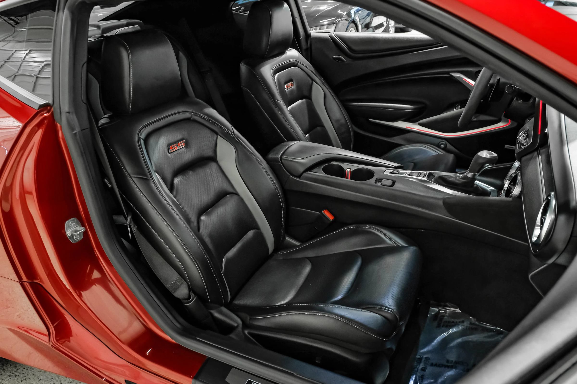Used 2021 Chevrolet Camaro SS w/ Wild Cherry Design Package 2 RWD image 39