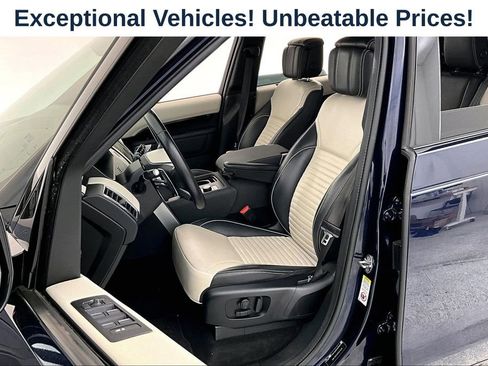Used 2023 Land Rover Discovery HSE R-Dynamic AWD/4WD image 32
