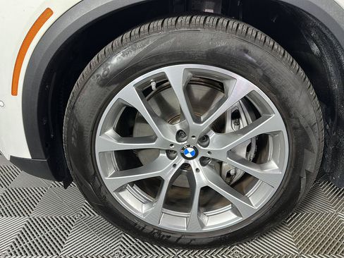 Used 2026 BMW X5 xDrive50e w/ Premium Package AWD/4WD image 6