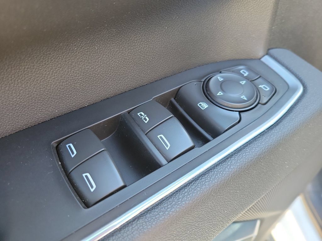 Used 2025 Chevrolet Silverado 2500 LT AWD/4WD image 20
