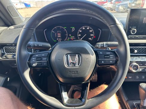 Used 2025 Honda Civic Sport image 12