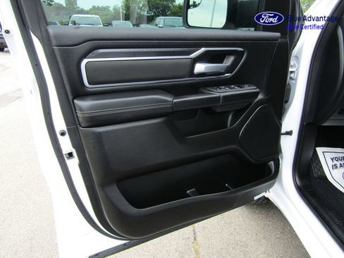 Used 2025 RAM 1500 Big Horn AWD/4WD image 31