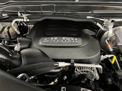 Used 2024 RAM 2500 Big Horn w/ Bed Utility Group image 32