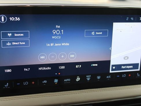 Used 2023 Lincoln Corsair Reserve w/ Jet Appearance Package image 23