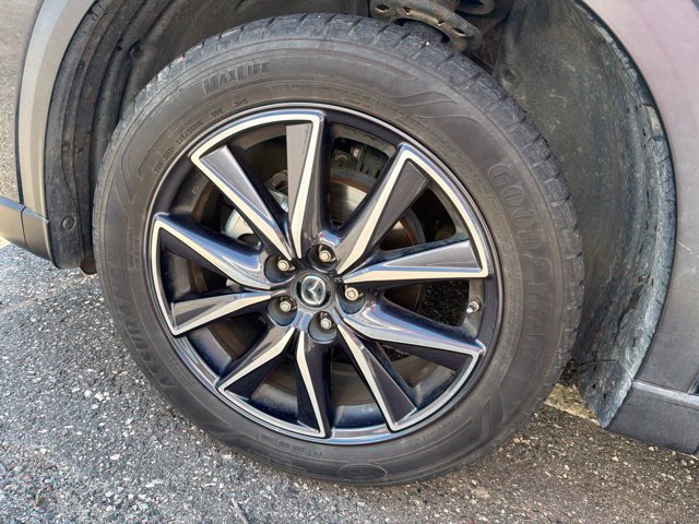 Used 2018 MAZDA CX-5 Touring w/ Preferred Equipment Package FWD image 8