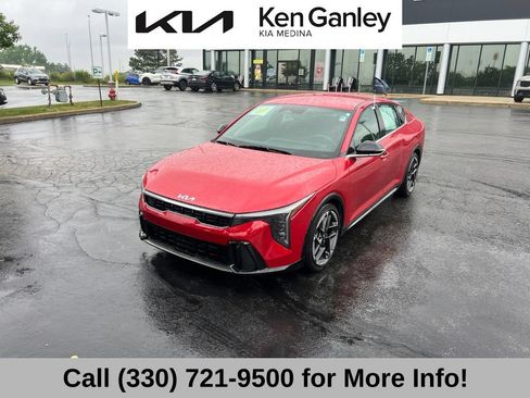 Certified 2025 Kia K4 GT-Line FWD image 3