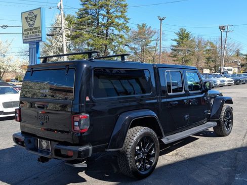 Used 2021 Jeep Gladiator Overland AWD/4WD image 7