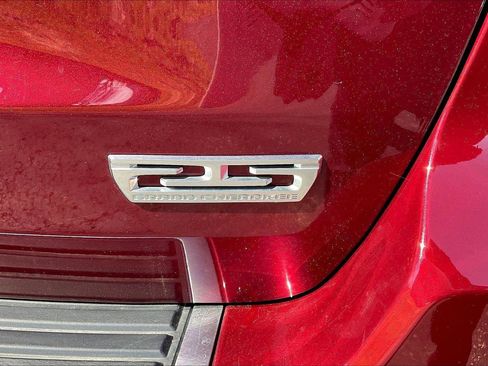 Used 2018 Jeep Grand Cherokee Limited AWD/4WD image 9