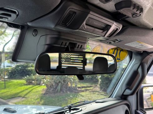 Certified 2024 Jeep Gladiator Sport image 54