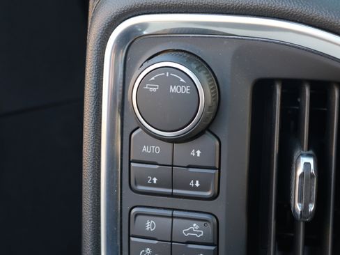 Used 2022 Chevrolet Silverado 2500 LTZ w/ LTZ Convenience Package image 15