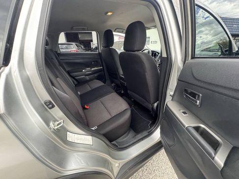 Used 2019 Mitsubishi Outlander Sport SE FWD image 45