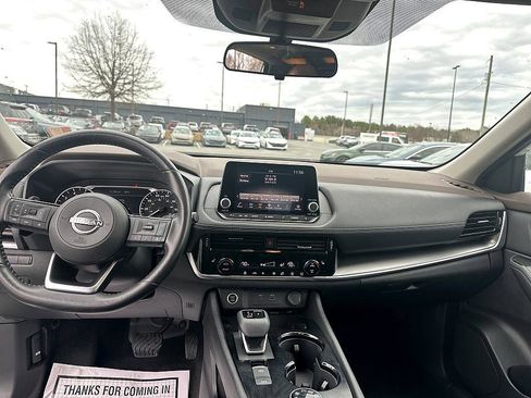 Certified 2023 Nissan Rogue SV w/ SV Premium Package image 18