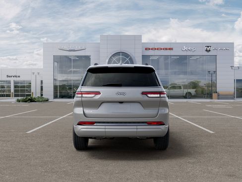 New 2026 Jeep Grand Cherokee L Limited AWD/4WD image 33