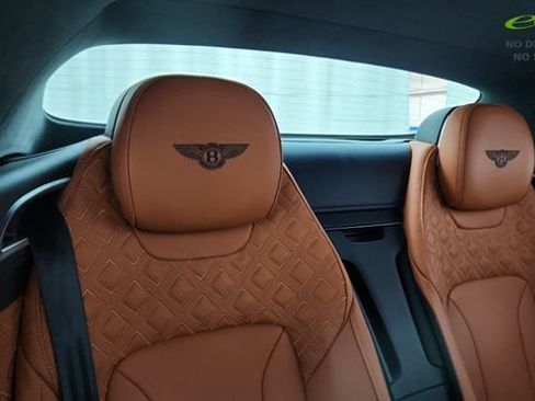 Used 2022 Bentley Continental GT AWD/4WD image 31