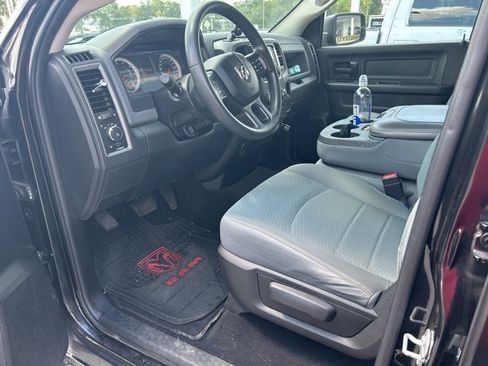 Used 2017 RAM 1500 Express w/ Express Value Package image 8
